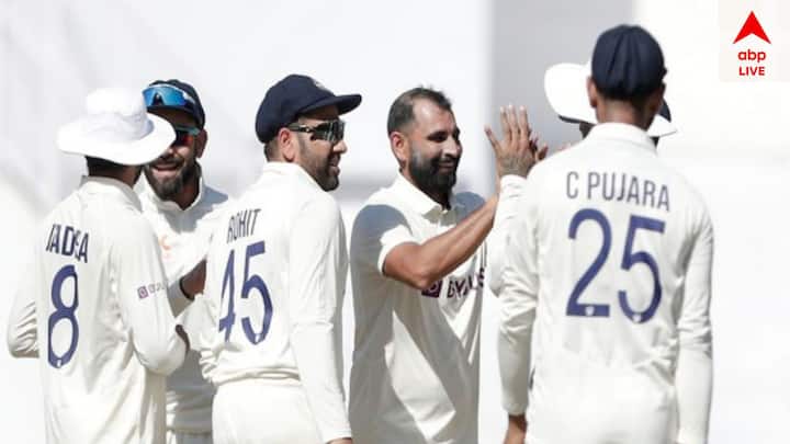 গাব্বায় ভারতীয় ক্রিকেট দলের টেস্ট ক্রিকেটে ইতিহাস কিন্তু একেবারেই হাসি ফোটাবে না ভারতীয় সমর্থকদের। ১৯৪৭ সালে প্রথমবার এই মাঠে অস্ট্রেলিয়ার বিরুদ্ধে মুখোমুখি হয়েছিল ২ দল।