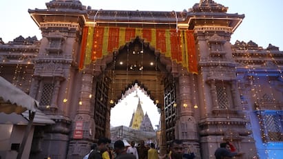 काशी विश्वनाथ धाम में होगा 24 घंटे रुद्राभिषेक का आयोजन, आज से शुरू हो जाएंगे अनुष्ठान