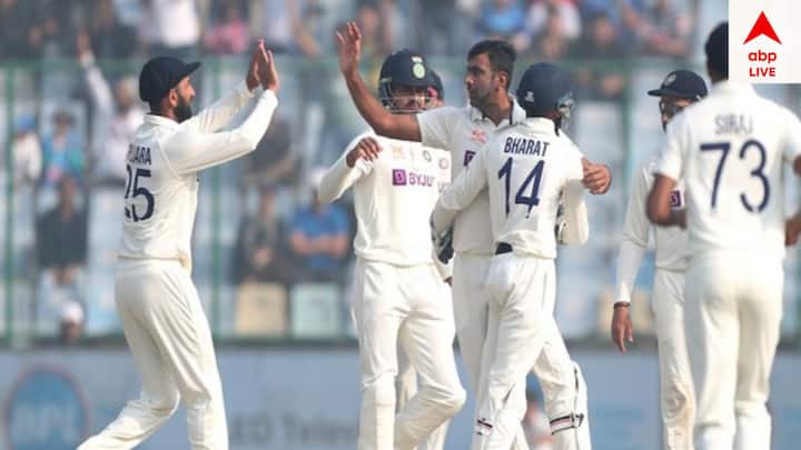 ১৯৪৭ সালে প্রথমবারের সাক্ষাতে ৫৮ রানে অল আউট হয়ে গিয়েছিল ভারত এই মাঠে। যা ভারতীয় ক্রিকেটের ইতিহাসে গাব্বায় সর্বনিম্ন স্কোর।