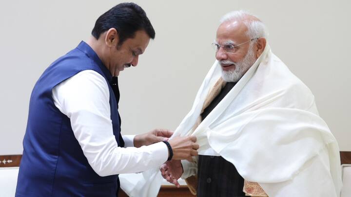 उन्होंने कहा कि वह मोदी के बहुमूल्य समय, मार्गदर्शन, आशीर्वाद और महाराष्ट्र के साथ मजबूती से खड़े होने के लिए उनके अत्यंत आभारी हैं. उन्होंने कहा, ‘‘आप हम जैसे करोड़ों बीजेपी कार्यकर्ताओं के लिए हमेशा प्रेरणा रहे हैं कि वे और अधिक मेहनत करें.’’