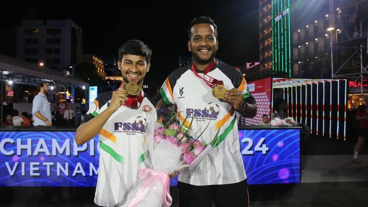 भारत के अनस और डेक्लान ने इतिहास रचते हुए टेकबॉल विश्व चैंपियनशिप में देश को पहला पदक दिलाया।
