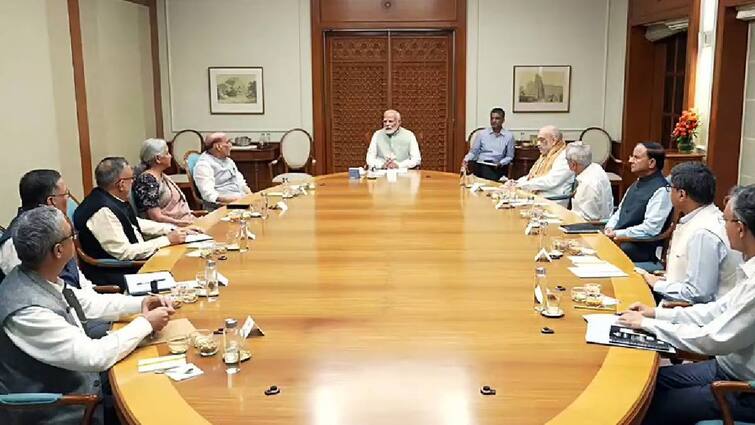 Union Cabinet approves 'One Nation, One Election' bill ‘ஒரே நாடு, ஒரே தேர்தல்’ மசோதாவுக்கு மத்திய அமைச்சரவை ஒப்புதல் - எதிர்க்கட்சிகள் கண்டனம்