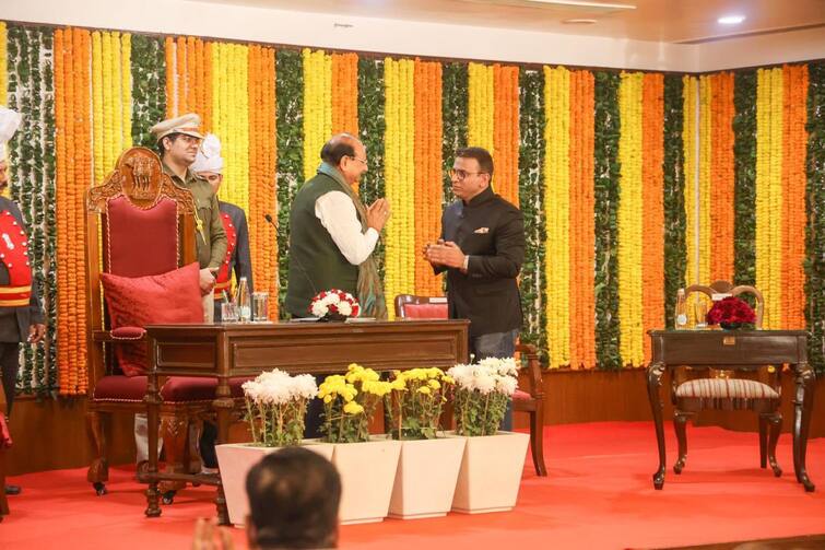 AAP MLA Raghuvinder Shokeen Sworn In As Delhi Minister, Replaces Kailash Gahlot