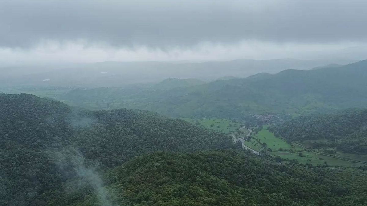 Maharashtra Hidden Places: थंड हवा.. निसर्गरम्य..कमी गर्दी, महाराष्ट्रातील 'असे' ठिकाण, हिवाळ्यात पर्यटकांची पहिली पसंती बनतंय! फार कमी लोकांना माहित