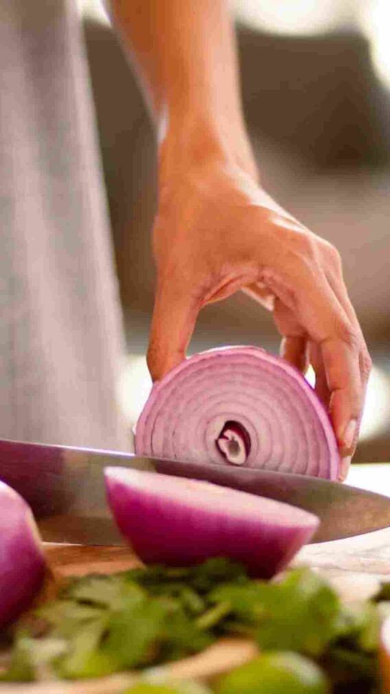 কাঁচা পেঁয়াজ খেলে কি ক্যানসারের ঝুঁকি কমে ?