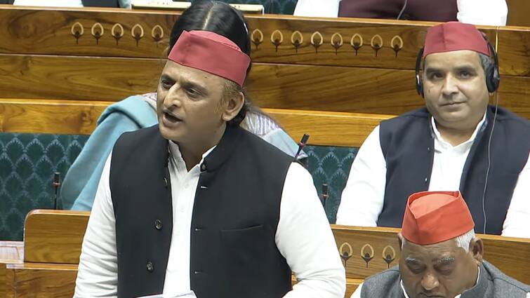 up politics Without taking the name of Atiq Ahmad Akhilesh Yadav said claims big Lok Sabha अतीक अहमद का नाम लिए बिना अखिलेश यादव लोकसभा में बोले- किसने नहीं देखा कि टीवी पर चलते हुए...