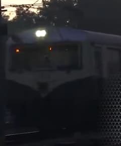 Delhi Weather : दिल्ली में ठंड का कहर जारी | ABP NEWS SHORTS