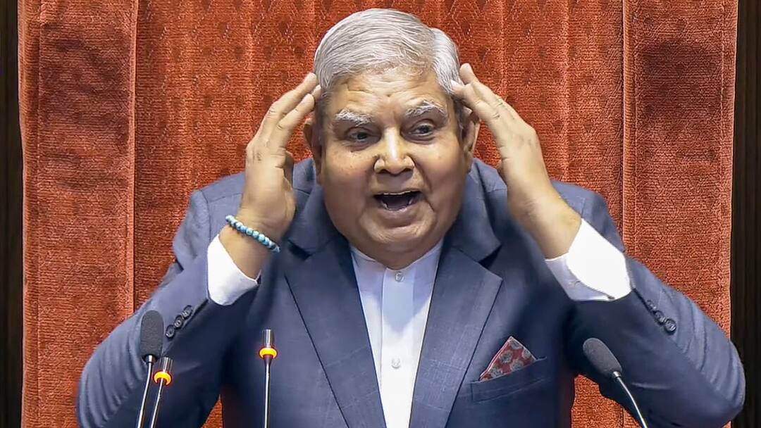 jagdeep dhankhar Mallikarjun Kharge debate in Parliament Winter Session on farmer labour son धनखड़ बोले- किसान का बेटा बर्दाश्त नहीं हो रहा आपको', खरगे ने किया पलटवार- मैं भी मजदूर का बेटा