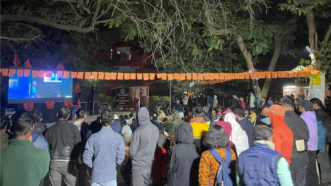 Screening Of 'The Sabarmati Report' At JNU Marred By Stone-Pelting Incident, ABVP Claims 'Leftist Plot' The Sabarmati Report JNU Show Marred By Stone-Pelting Incident ABVP Claims Leftist Plot Screening Of 'The Sabarmati Report' At JNU Marred By Stone-Pelting Incident, ABVP Claims 'Leftist Plot'