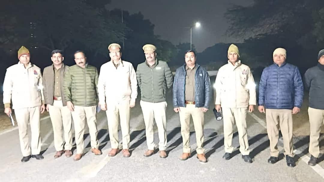 नोएडा पुलिस ने अंतरराज्यीय गांजा तस्कर का किया एनकाउंटर, बदमाश पर था 25 हजार का इनाम Noida Police encounters 25 thousand reward accused and arrested ann नोएडा पुलिस ने अंतरराज्यीय गांजा तस्कर का किया एनकाउंटर, बदमाश पर था 25 हजार का इनाम