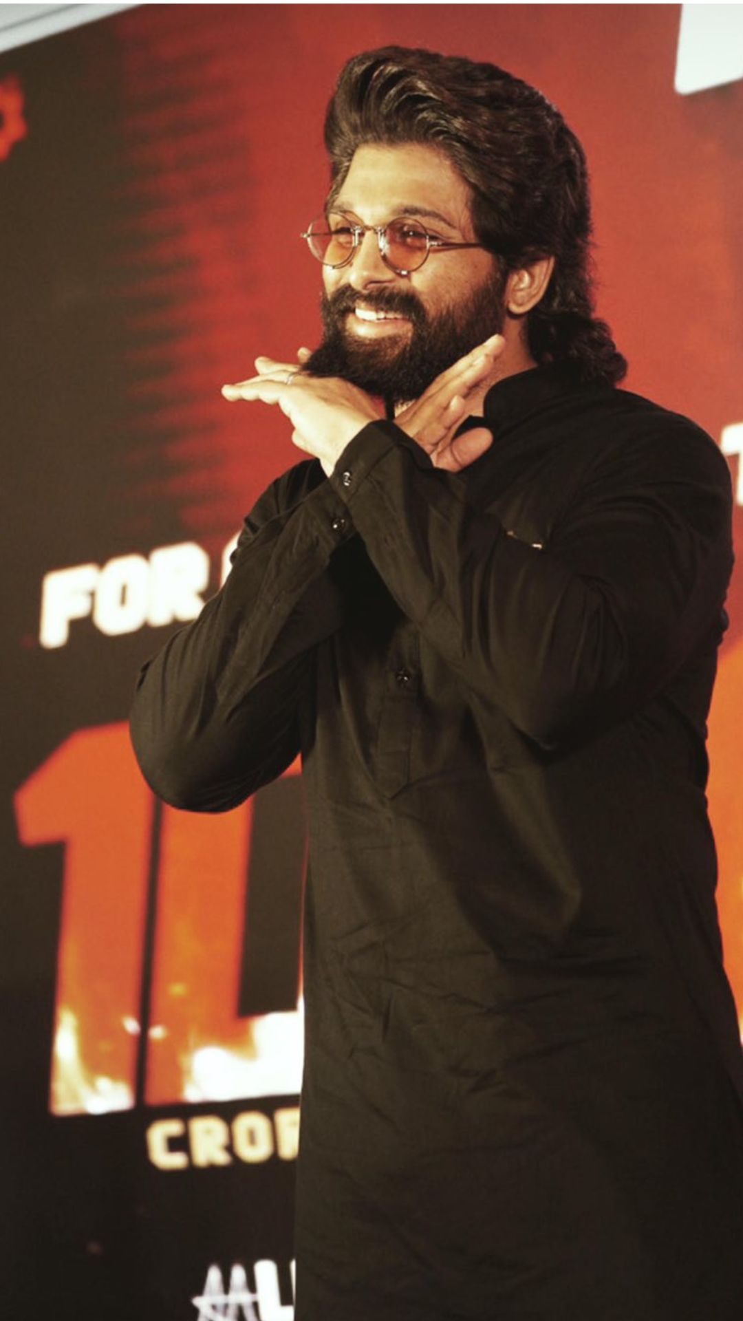புஷ்பா படத்தின் மூலம் இவருக்கு தேசிய விருது கிடைத்தது.