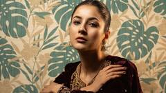 PHOTO: शहनाज गिलच्या साधेपणाच्या प्रेमात तुम्हीही पडाल, तिच्या सौंदर्याने वेधलं सर्वांचे लक्ष!