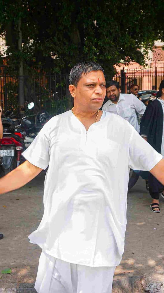 मेंटल स्ट्रेस हो जाएगा दूर, आचार्य बालकृष्ण ने बताया इलाज