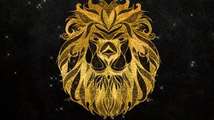 সিংহ রাশি (Singha Rashi)- বৃহস্পতি-শুক্রের মিলনে গঠিত রাজযোগে আপনার লাভ এবং ইচ্ছা পূরণ হবে। ২০২৫ সালটি সিংহ রাশির জাতকদের জন্য শুভ প্রমাণিত হবে। এই রাশির জাতকরা কর্ম, আর্থিক লাভ, বৈষয়িক স্বাচ্ছন্দ্য এবং চ্যালেঞ্জে সাফল্য পাবেন।