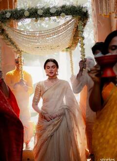 राधिका मर्चेंट से लेकर अदिति राव हैदरी तक, इस साल ट्रेंड में रहे ये ब्राइडल लुक