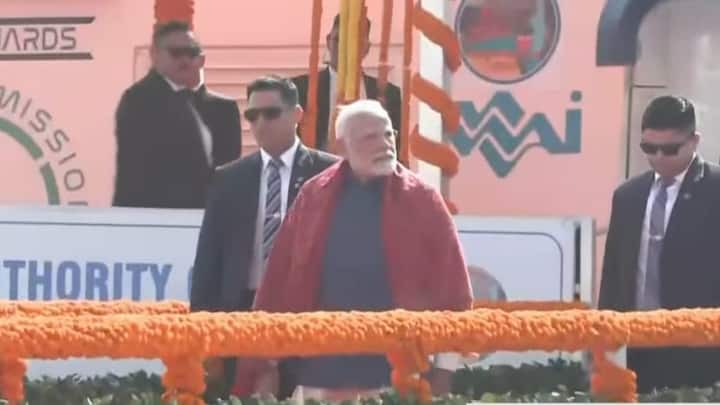 वह पेयजल और बिजली से संबंधित विभिन्न बुनियादी ढांचा परियोजनाओं का भी उद्घाटन करेंगे.