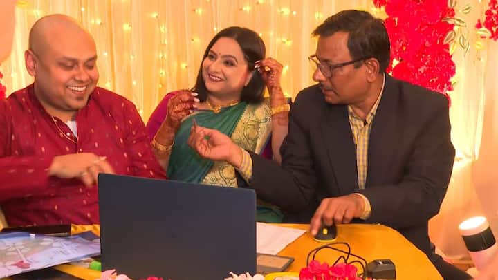 Kaustav Priti Registry: প্রেমিকা প্রীতি করের সঙ্গে রেজিস্ট্রি বিয়ে সারলেন বিজেপি নেতা কৌস্তভ বাগচী