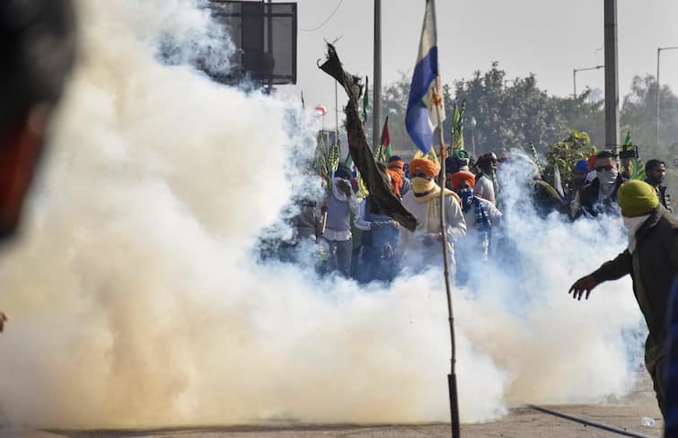 Farmers’ March To Delhi Suspended Again As Pandher Accuses Haryana Police Of Using ‘Chemical Water’ With Tear Gas