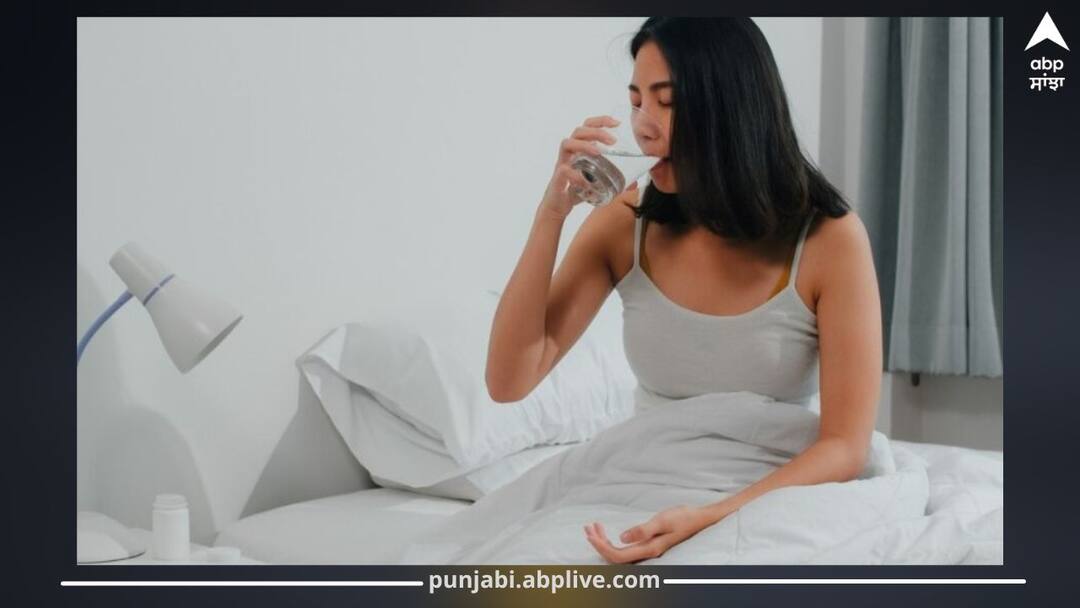 Drink Water First Thing in the Morning? Read This Now health news ਜੋ ਲੋਕ ਸਵੇਰੇ ਉੱਠਦੇ ਹੀ ਬਾਸੀ ਮੂੰਹ ਪਾਣੀ ਪੀਂਦੇ...ਉਹ ਇਹ ਖਬਰ ਜ਼ਰੂਰ ਪੜ੍ਹ ਲੈਣ, ਨਹੀਂ ਤਾਂ ਪਏਗਾ ਪਛਤਾਉਣਾ