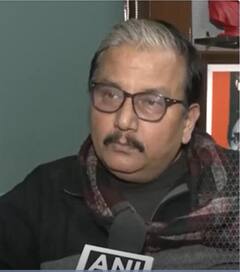 'प्रधानमंत्री के स्क्रिप्ट राइटर उनका बहुत नुकसान कर रहे हैं'- Manoj Jha | ABP NEWS SHORTS