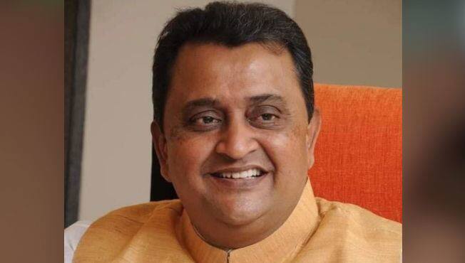 प्रॉपर्टी हडपण्यासाठी खोटं मृत्यूपत्र दाखवत षडयंत्र रचलं, शिक्षणमहर्षी शिवाजीराव जोंधळेंच्या संपत्तीवरून वाद चिघळले Dombivali Dispute Over Education Pioneer Shivajirao Jondhales Estate Escalates Fake Will Used to Claim Property प्रॉपर्टी हडपण्यासाठी खोटं मृत्यूपत्र दाखवत षडयंत्र रचलं, शिक्षणमहर्षी शिवाजीराव जोंधळेंच्या संपत्तीवरून वाद चिघळले