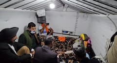 ਡੱਲੇਵਾਲ ਨੂੰ ਮਿਲੇ ਪੰਜਾਬ ਪੁਲਿਸ ਦੇ DGP ਗੌਰਵ ਯਾਦਵ, ਵੇਖੋ ਤਸਵੀਰਾਂ