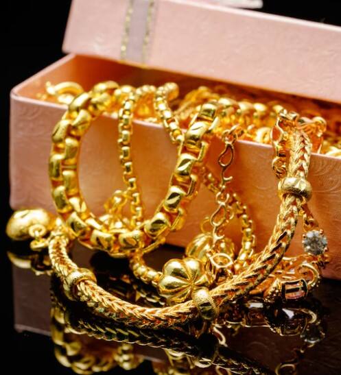 ਦੁਬਈ 'ਚ ਨਹੀਂ ਸਗੋਂ ਇੱਥੇ ਮਿਲਦਾ ਹੈ ਦੁਨੀਆ ਦਾ ਸਭ ਤੋਂ ਸਸਤਾ ਸੋਨਾ!