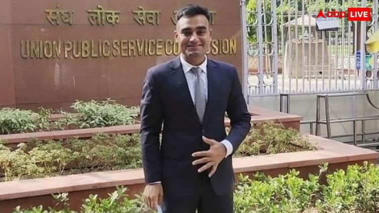 आईएएस हिमांशु गुप्ता की यूपीएससी सफलता की कहानी, चाय बेचने वाले का बेटा बना अफसर आईएएस हिमांशु गुप्ता की यूपीएससी सफलता की कहानी, चाय बेचने वाले का बेटा बना अफसर