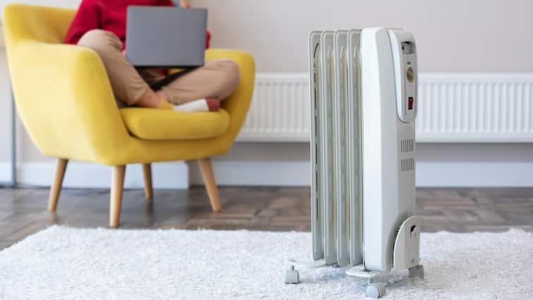 Tower Room Heater Under 5K: न लगेगी सर्दी न जेब होगी ढीली, सस्ते दाम पर घर ले आएं टॉवर रूम हीटर