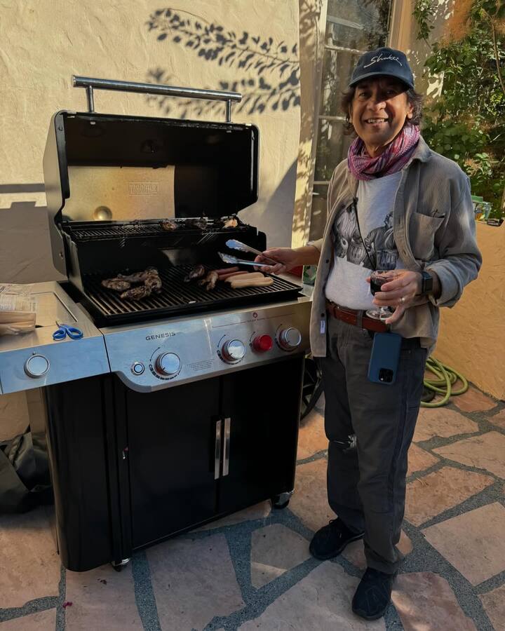 Apart from four Grammys, Hussain was the recipient of countless awards and honours, including Padma Shri, Padma Bhushan, Padma Vibhushan, Sangeet Natak Akademi Award, the USA's National Heritage Fellowship and Officier in France's Order of Arts and Letters.