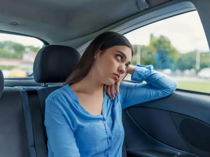 क्या आपका मूड भी लो फील कर रहा है? तो ऐसे करें लिफ्ट क्या आपका मूड भी लो फील कर रहा है? तो ऐसे करें लिफ्ट