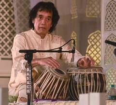 શાનદાર તબલા વાદક જ નહી સારા એક્ટર પણ હતા ઝાકિર હુસૈન