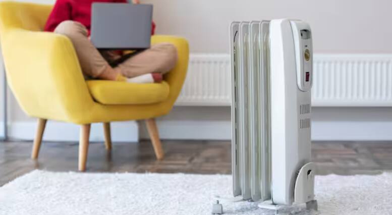 ਨਾ ਲੱਗੇਗੀ ਠੰਡ, ਨਾ ਹੋਵੇਗੀ ਜੇਬ ਢਿੱਲੀ, ਥੋੜੇ ਪੈਸਿਆਂ 'ਚ ਘਰ ਲੈ ਆਓ Tower Room Heater best-tower-room-heater-under-5000-for-this-winte ਨਾ ਲੱਗੇਗੀ ਠੰਡ, ਨਾ ਹੋਵੇਗੀ ਜੇਬ ਢਿੱਲੀ, ਥੋੜੇ ਪੈਸਿਆਂ 'ਚ ਘਰ ਲੈ ਆਓ Tower Room Heater