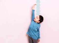 Children Height: આ કારણોથી નથી વધતી બાળકોની હાઈટ, જાણો ઉપાય