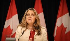 કેનેડામાં મોટી રાજકીય ઉથલપાથલ, ડેપ્યુટી PM ક્રિસ્ટિયા ફ્રીલેન્ડે રાજીનામું આપતા કહ્યું - ટ્રુડો સાથે સહમત....