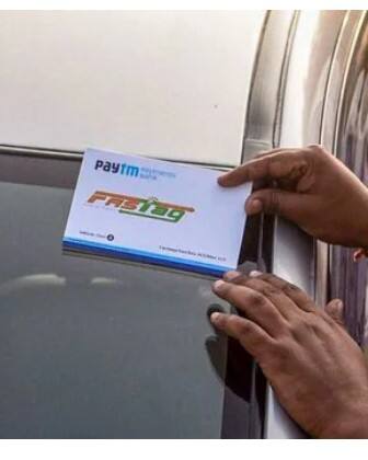 ਪਰ ਹੁਣ ਖ਼ਬਰਾਂ ਆ ਰਹੀਆਂ ਹਨ ਕਿ ਫਾਸਟੈਗ ਦੀ ਸਹੂਲਤ ਵੀ ਬਦਲੀ ਜਾਵੇਗੀ ਅਤੇ ਸੈਟੇਲਾਈਟ ਰਾਹੀਂ ਟੋਲ ਅਦਾ ਕੀਤਾ ਜਾਵੇਗਾ। ਇਸਦੇ ਲਈ, GNSS ਸਿਸਟਮ ਯਾਨੀ ਗਲੋਬਲ ਨੇਵੀਗੇਸ਼ਨ ਸੈਟੇਲਾਈਟ ਸਿਸਟਮ ਨੂੰ ਲਾਗੂ ਕੀਤਾ ਜਾਵੇਗਾ। ਹੁਣ ਆਓ ਜਾਣਦੇ ਹਾਂ ਕਿ ਇਹ ਨਵੀਂ ਟੋਲ ਵਸੂਲੀ ਪ੍ਰਣਾਲੀ ਕਿਵੇਂ ਕੰਮ ਕਰੇਗੀ।