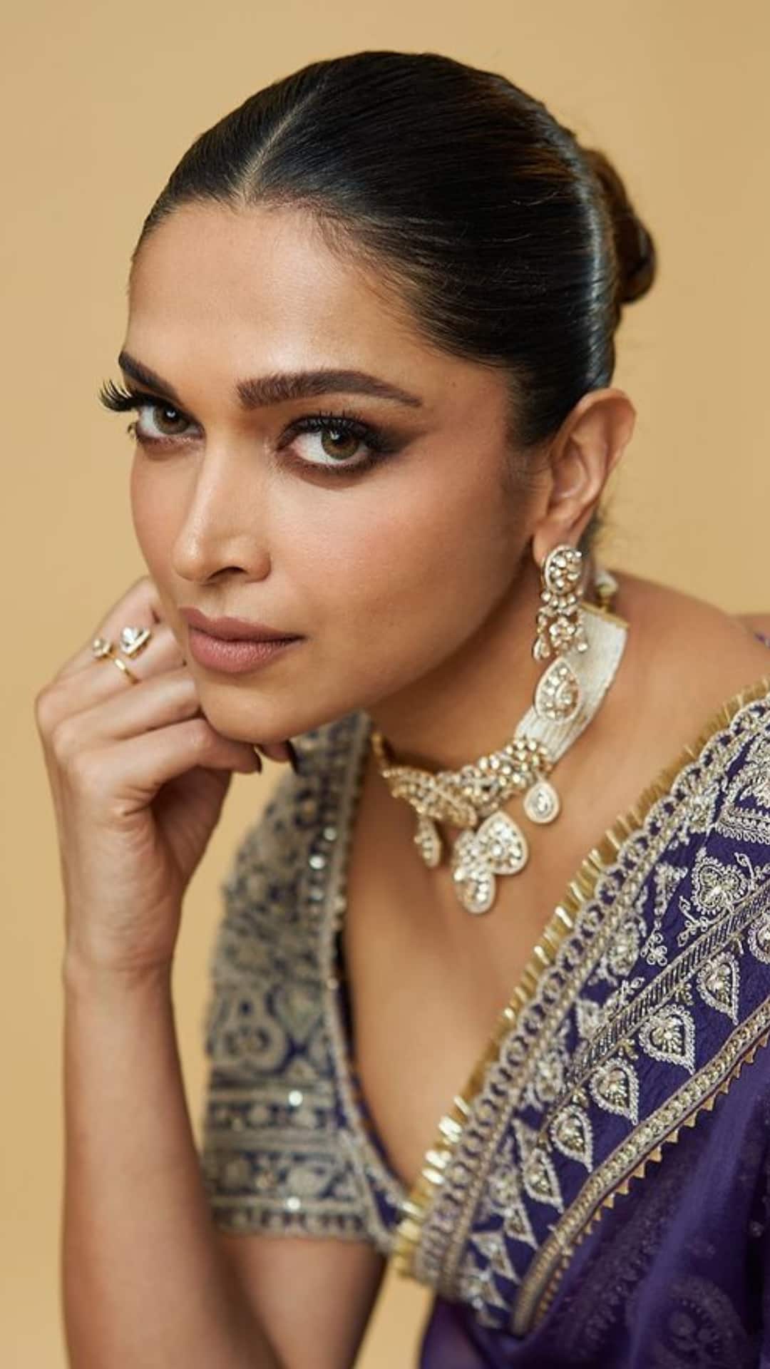 10 Iconic Outfits Of Deepika Padukone You Can Recreate In Budget 10 Iconic Outfits Of Deepika Padukone You Can Recreate In Budget