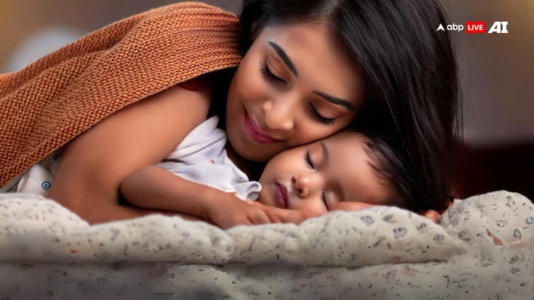 रात को इस वक्त सबसे तेजी से बढ़ते हैं ग्रोथ हार्मोन, जान लें बच्चों को सुलाने का सही टाइम GH levels surged during night time sleep with multiple increases approximately रात को इस वक्त सबसे तेजी से बढ़ते हैं ग्रोथ हार्मोन, जान लें बच्चों को सुलाने का सही टाइम