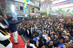 अरविंद केजरीवाल ने बदरपुर विधानसभा में की पदयात्रा, BJP पर लगाया ये आरोप