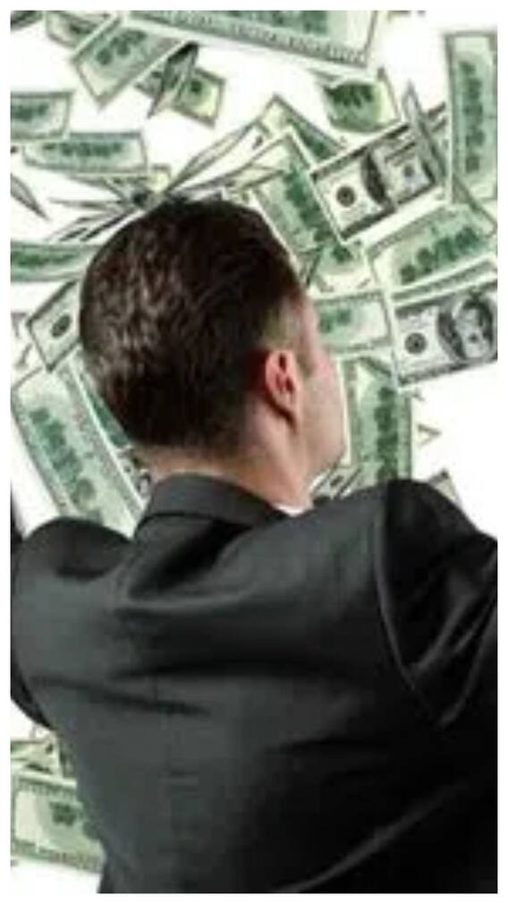 విదేశాలకు వెళ్లి కుబేరులుగా మారిన టాప్ టెన్ బిలియనీర్లు వీళ్లే!