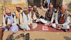 कागजों में खुला खरीद केंद्र में लटकता ताला किसानों को चिढ़ा रहा मुंह, आक्रोशित बुंदेलखंड किसान यूनियन धरने पर बैठी