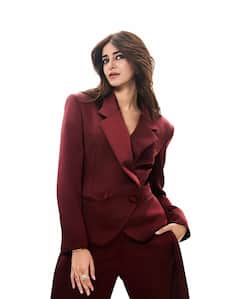 Ananya Panday's Maroon Pantsuit Is The Perfect Blend Of Glam And Fashion, SEE PICS