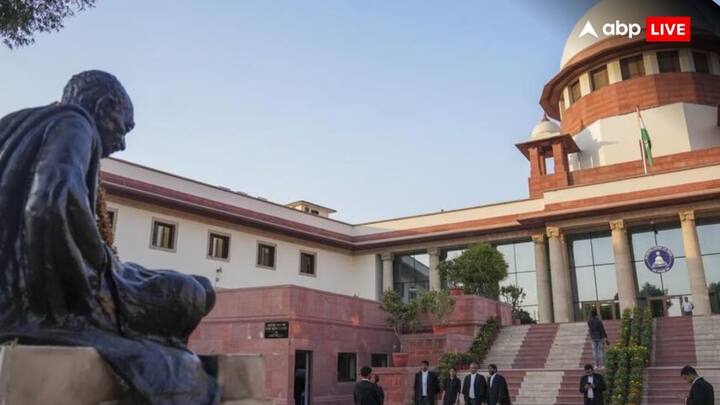 साल 2012 में आखिरी बार किसी मुस्लिम जज को सुप्रीम कोर्ट में नियुक्त किया गया था. नियुक्त किए जाने वाले जज जस्टिस एम वाई इकबाल और जस्टिस फकीर मोहम्मद इब्राहिम कलीफुल्ला थे. दोनों जज इस साल सेवानिवृत्त हो चुके हैं.