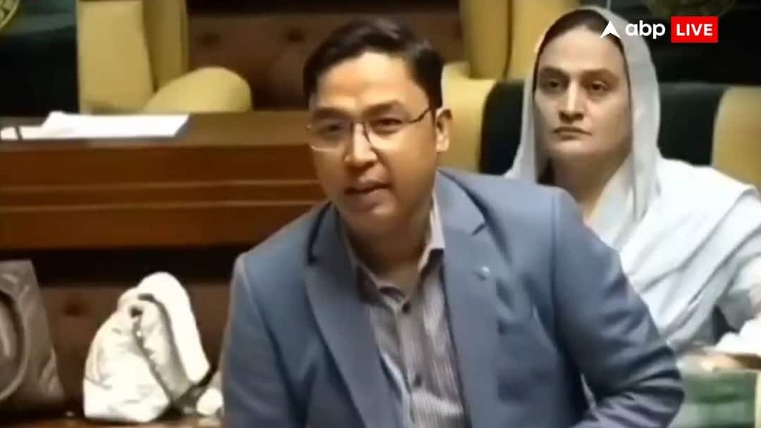 पाकिस्तान की सिंध असेंबली में 'बिहारी' शब्द पर क्यों मचा बवाल, जानें क्या है पूरा मामला Controversy Over Bihari Word In Pakistan Sindh Assembly Syed Ejaz Ul Haq Expressed Objection पाकिस्तान की सिंध असेंबली में 'बिहारी' शब्द पर क्यों मचा बवाल, जानें क्या है पूरा मामला