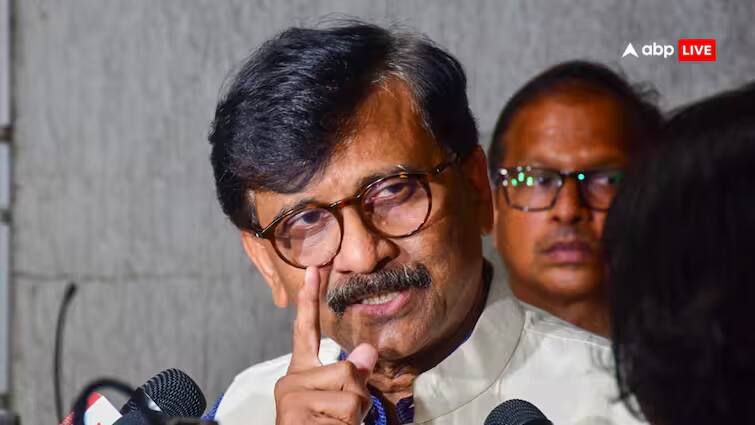 'सच में 400 पार हो जाता तो...', संजय राउत का BJP पर बड़ा हमला Sanjay Raut Attacks BJP in parliament Says they efforts to tamper with Constitution If They Cross 400 'सच में 400 पार हो जाता तो...', संजय राउत का BJP पर बड़ा हमला