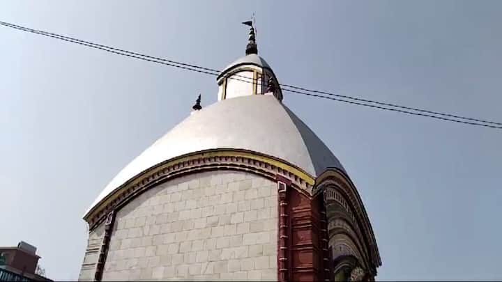 বছরভর তারামায়ের দর্শন করতে এখানে আসেন ভক্তরা। মায়ের রাজবেশ নিজের চোখে দেখতে উপচে পড়ে ভিড়। এবার সেই তারাপীঠেই চালু হল নতুন নিয়ম।