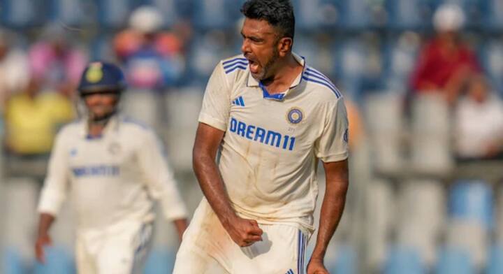 फिरकीपटू म्हणून अश्विनचा 50.7 चा स्ट्राईक रेट (200+ विकेट्ससाठी) हा आतापर्यंतचा सर्वोत्तम स्ट्राईक रेट मानला जातो.