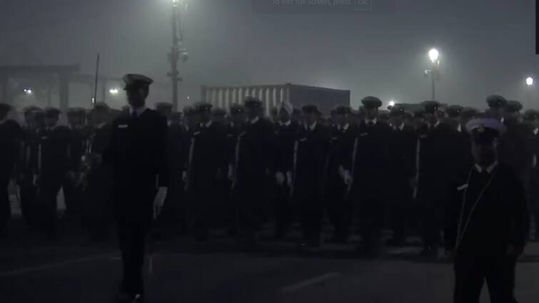 Air Force Personnel Hold Republic Day Rehearsal March Along Kartavya Path Under Thick Fog Cover: WATCH