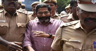 மதுரை மாவட்டத்தில் சவுக்கு சங்கர் ஆஜர்; 20ஆம் தேதி வரை  நீதிமன்ற காவலில் இருக்க நீதிபதி உத்தரவு