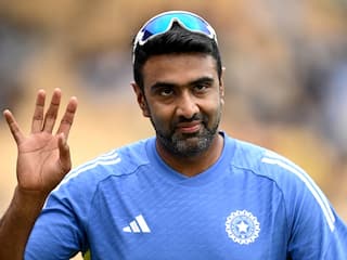 is Ravichandran ashwin try to test his luck in tamil nadu politics